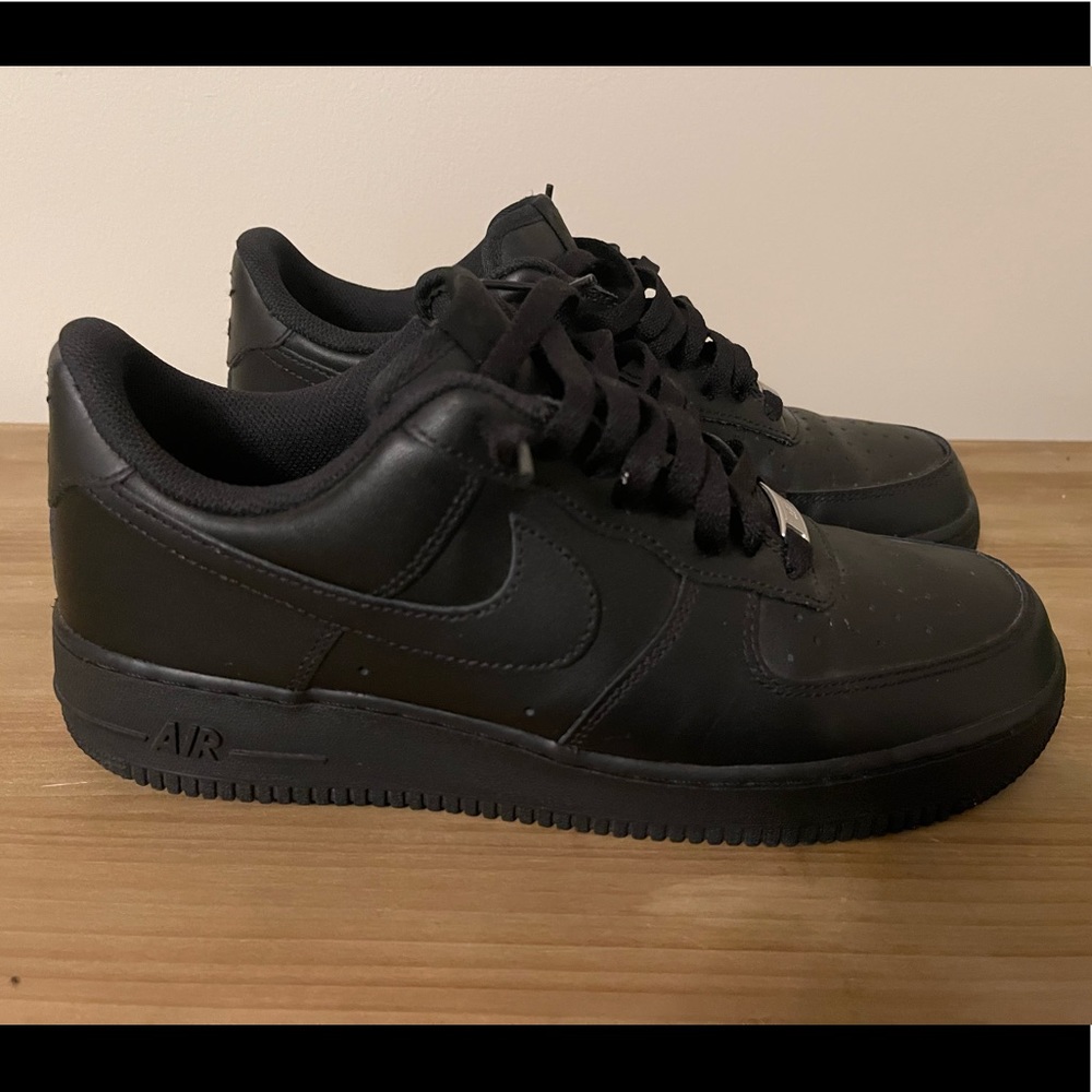 Black Nike Air Force 1 one size 9.5 mens